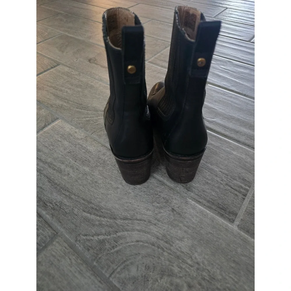 UGG Camden‎ Black Leather Chelsea Ankle Boots Womens Size 8 Block Heel